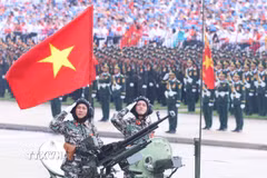 Chiến sỹ Khối xe Tăng thiết giáp trong Lễ diễu binh, diễu hành kỷ niệm 80 năm Cách mạng tháng Tám và Quốc khánh 2/9, tại Quảng trường Ba Đình sáng 2/9/2025. (Ảnh: TTXVN)