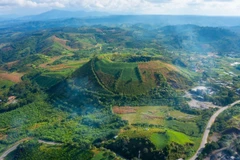 Một núi lửa trong trong Công viên địa chất toàn cầu UNESCO Đắk Nông. (Ảnh: TTXVN phát)