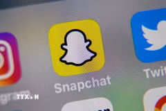 Biểu tượng Snapchat trên màn hình điện thoại. (Ảnh: AFP/TTXVN)