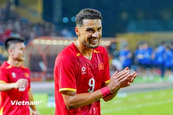 HLV Kim Sang-sik đã tìm ra vị trí tối ưu cho Đỗ Hoàng Hên? 