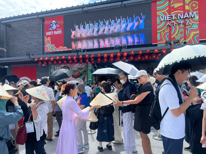 Schenken Sie den Touristen auf der EXPO 2025 konische Hüte. anh-21.jpg