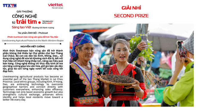 Bộ ảnh đoạt giải Nhì có tên "Phiên livestream bản nông sản giữa trời đất Tây Bắc" về bà con nhiều dân tộc thiểu số vừa cải thiện sinh kế, vừa tăng cường giao lưu văn hóa thông qua công nghệ. (Ảnh: Nguyễn Việt Cường) b2.jpg
