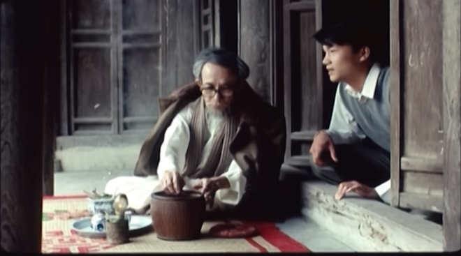 Writer Kim Lan in the movie. (Photo from the movie) 15.png