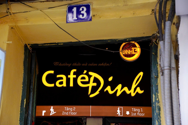 Le restaurant est situé dans une vieille maison au 13 Dinh Tien Hoang, et a été ouvert par Mme Bich, la fille de M. Giang. (Photo : Bao Ngoc/Vietnam+) 51.jpg