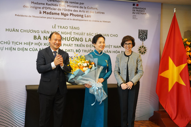 Herr Le Hai Binh – stellvertretender Minister für Kultur, Sport und Tourismus Vietnams, Frau Ngo Phuong Lan und Frau Rachida Dati. (Foto: PV/Vietnam+) dsc07368.jpg