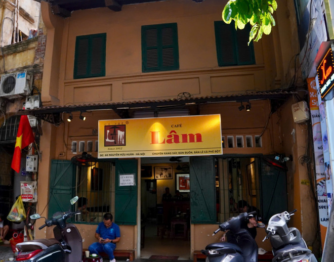 Lam Coffee est niché dans la rue Nguyen Huu Huan. (Photo : Bao Ngoc/Vietnam+) 11.jpg