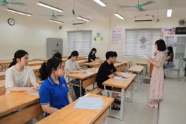 Thí sinh Hà Nội làm thủ tục dự thi vào lớp 10 năm 2026. (Ảnh: Hoài Nam/Vietnam)