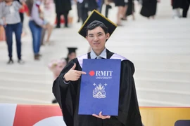 Tỉnh vừa trở thành tân cử nhân Trường Đại học RMIT. (Ảnh: ĐH RMIT)