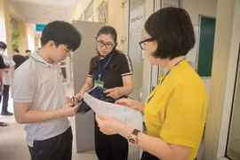 Thí sinh Hà Nội dự thi vào lớp 10. (Ảnh: Hoài Nam/Vietnam+)