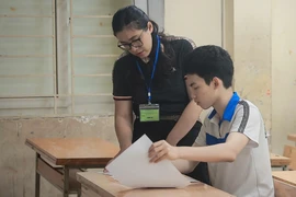 Thí sinh Hà Nội dự thi vào lớp 10. (Ảnh: Hoài Nam/Vietnam+)