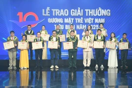 Các cá nhân nhận giải thưởng Gương mặt trẻ Việt Nam tiêu biểu năm 2025. (Ảnh: PV/Vietnam+)