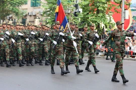 Đại diện quân đội nhân dân Campuchia sải bước trong buổi tổng duyệt A80. (Ảnh: Mai Anh/Vietnam+)