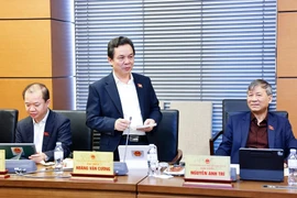 Đại biểu Hoàng Văn Cường cho rằng việc trao quyền tuyển dụng và điều động giáo viên cho giám đốc sở giáo dục và đào tạo là đúng. (Ảnh: Doãn Tấn/TTXVN)