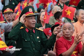 Hà Nội đã chuẩn bị 5.000 chỗ ngồi dành riêng cho các cựu chiến binh và người cao tuổi. (Ảnh: PV/Vietnam+)