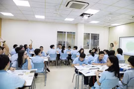 Giờ học của học sinh Trường Nguyễn Siêu. (Ảnh: PV/Vietnam+)