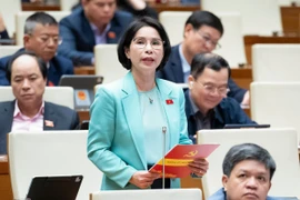 Đại biểu Trần Thị Nhị Hà phát biểu. (Ảnh: quochoi.vn)