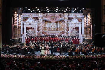 Chương trình hòa nhạc hữu nghị Việt Nam-Kazakhstan. (Ảnh: Thống Nhất/TTXVN)