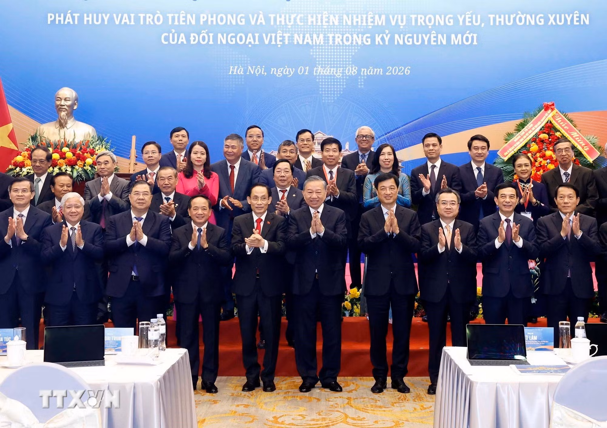 ttxvn-0108-tong-bi-thu-hoi-nghi-ngoai-giao-13.jpg