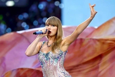 Taylor Swift giúp doanh số bán nhạc tại Anh đạt kỷ lục | Vietnam+  (VietnamPlus)