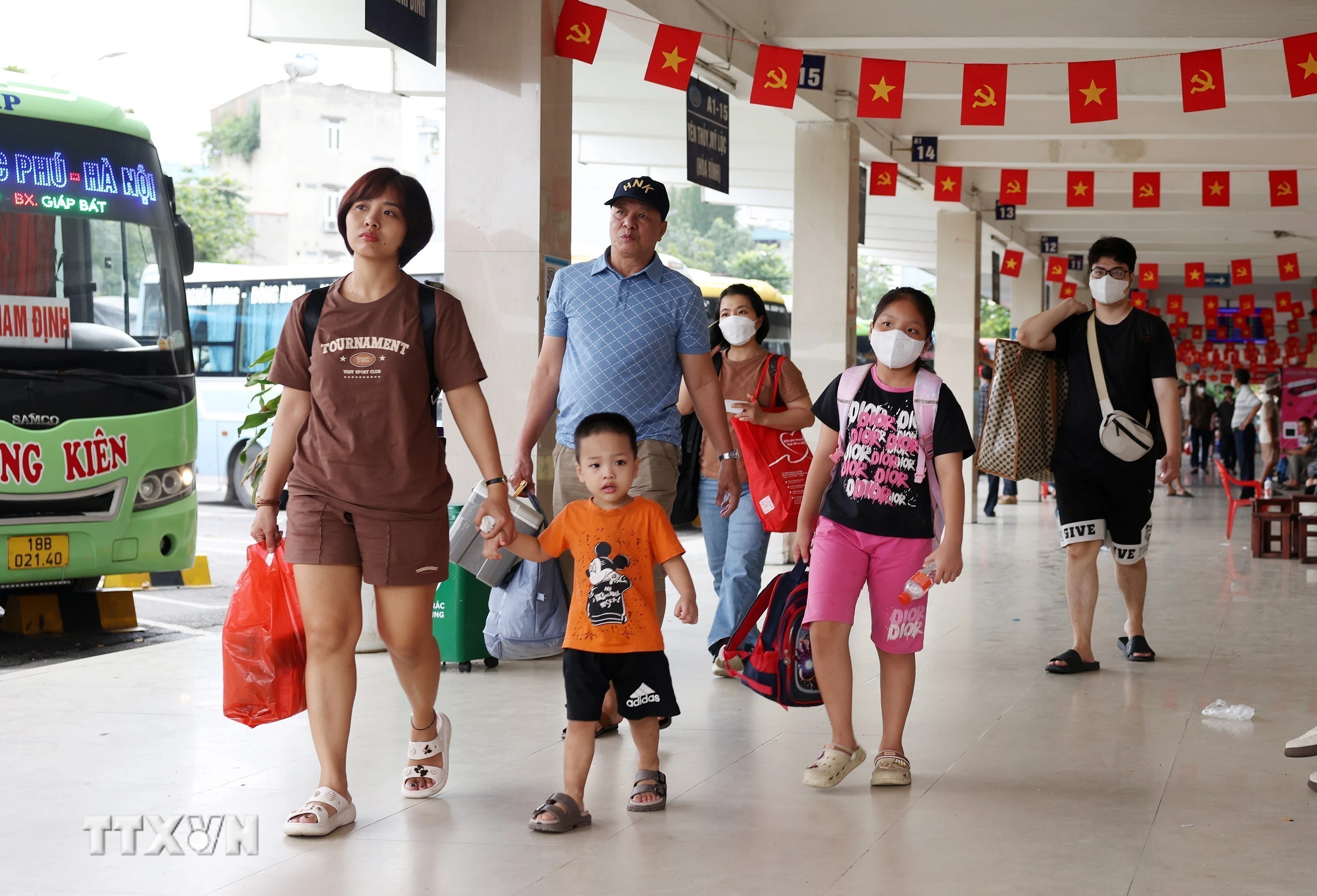 Công đoàn đề xuất linh hoạt hóa ngày nghỉ lễ, tăng thời gian nghỉ phép năm