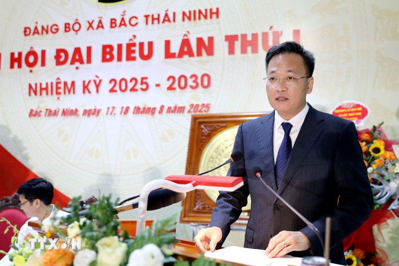 Bí thư Tỉnh ủy Hưng Yên Nguyễn Hữu Nghĩa phát biểu tại Đại hội. (Ảnh: Thế Duyệt/TTXVN)