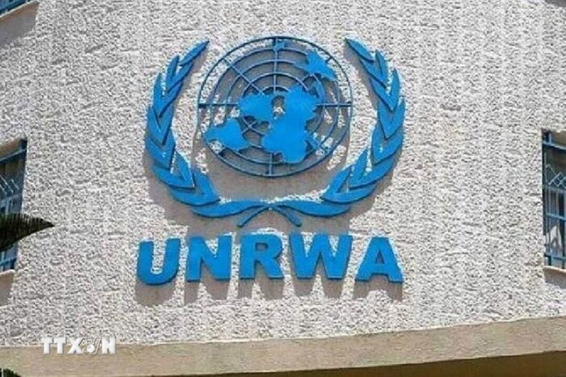 Biểu tượng Cơ quan cứu trợ và việc làm của Liên hợp quốc cho người tị nạn Palestine (UNRWA). (Ảnh: IRNA/TTXVN)