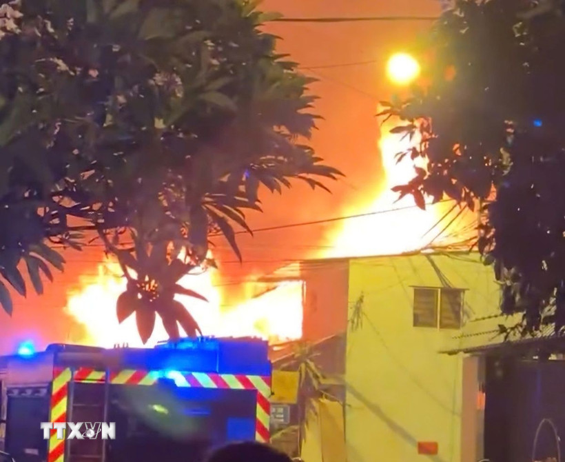 Một vụ hỏa hoạn từng xảy ra ở Thành phố Hồ Chí Minh vào đầu tháng 4/2025 khiến 3 người tử vong (Ảnh: TTXVN phát)