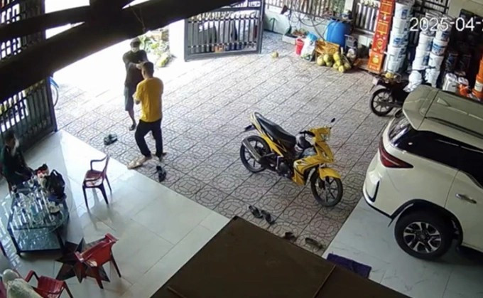 Ảnh chụp màn hình từ camera an ninh.