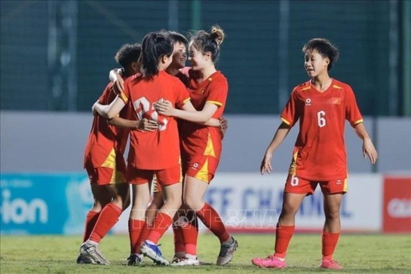 Đội tuyển U20 nữ Việt Nam đã không gặp khó khăn nào khi giành chiến thắng ở cả 3 trận trước các đội tuyển U20 Hong Kong (Trung Quốc), U20 Singapore và U20 Kyrgyzstan.