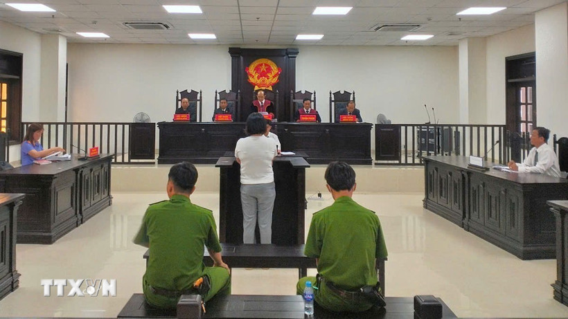 Ngày 19/3/2025, Tòa án nhân dân tỉnh Bạc Liêu mở phiên tòa xét xử sơ thẩm vụ án hình sự đối với bị cáo Phan Thị Qui về hành vi “Mua bán trái phép chất ma tuý.” (Ảnh: TTXVN phát)