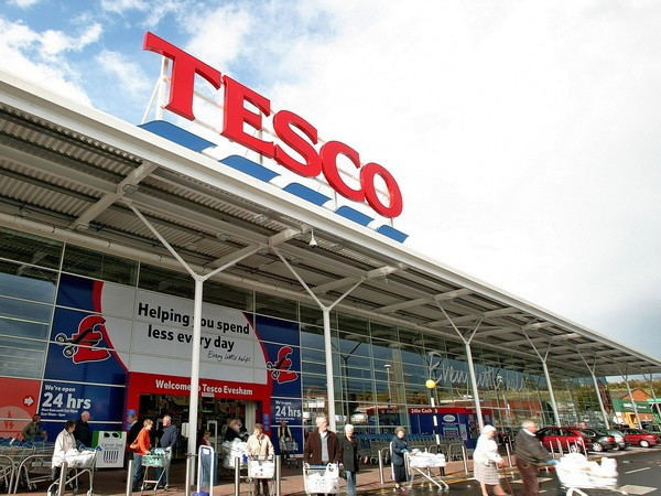 nhà bán lẻ lớn nhất Vương Quốc Anh Tesco. (Nguồn: uswitch.com)