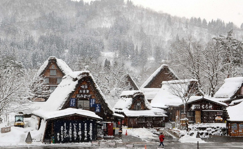 Làng cổ Shirakawago lọt top những ngôi làng đẹp nhất thế giới.