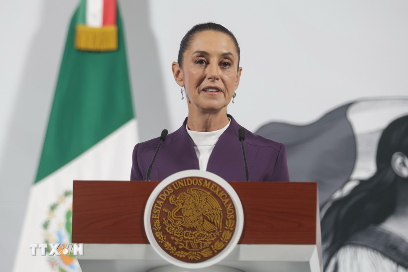 Tổng thống Mexico Claudia Sheinbaum đã tái khẳng định tầm quan trọng của việc duy trì sự đoàn kết của khu vực Mỹ Latinh và Caribe, đồng thời nhận định đây là thời điểm thích hợp để thảo luận về chủ đề này tại Hội nghị thượng đỉnh lần thứ IX của Cộng đồng các quốc gia Mỹ Latinh và Caribe (CELAC). (Ảnh: TTXVN phát)