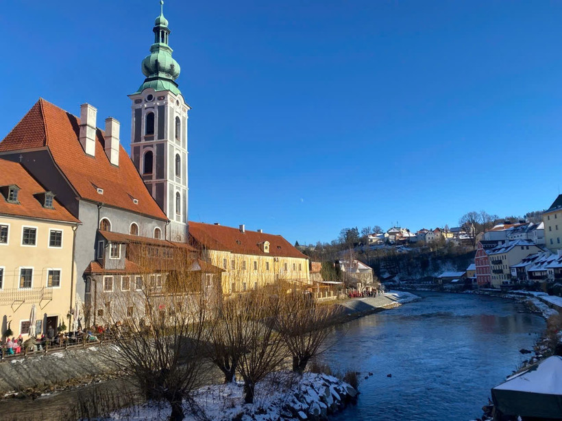 Một góc thành phố nằm bên bờ sông Vltava (Ảnh: Việt Thắng/TTXVN)