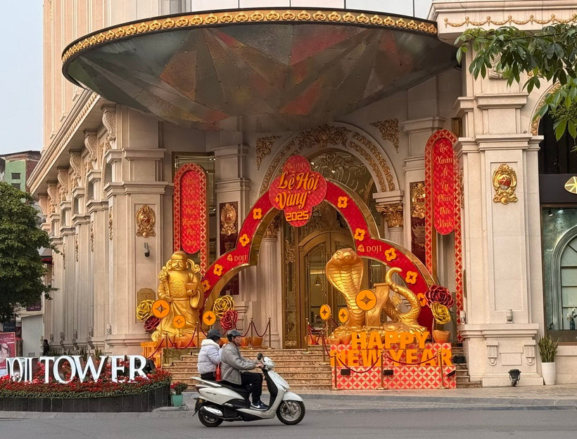 DOJI Tower tọa lạc ở ngã ba phố Lê Duẩn-Nguyễn Thái Học-Điện Biên Phủ (Ảnh: Vietnam+)