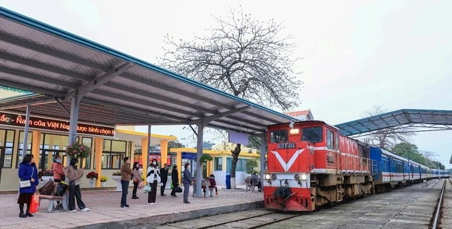 Các vị trí nhà ga, hướng tuyến của Dự án đường sắt Lào Cai-Hà Nội-Hải Phòng đã được tính toán và dự báo tương lai nhu cầu, năng lực vận tải. (Ảnh: Việt Hùng/Vietnam+)
