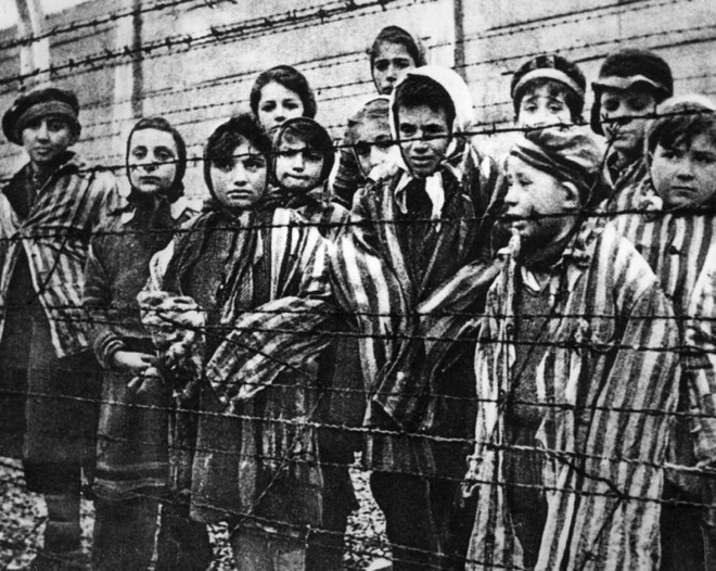Người dân Do Thái bị giam trong các trại tập trung của Đức Quốc xã. (Ảnh: Getty Images)