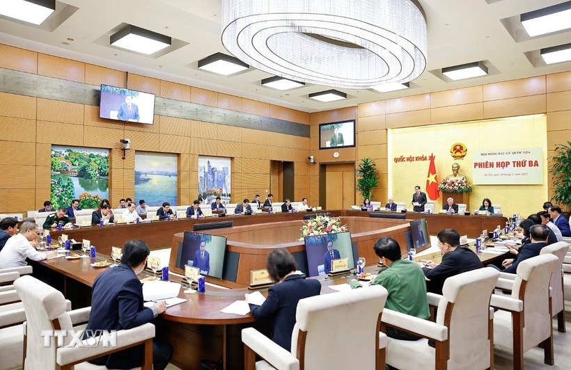 Hội đồng Bầu cử quốc gia tổ chức Phiên họp thứ ba, Ủy viên Bộ Chính trị, Chủ tịch Quốc hội Trần Thanh Mẫn, Chủ tịch Hội đồng Bầu cử quốc gia chủ trì phiên họp. (Ảnh: Doãn Tấn/TTXVN)