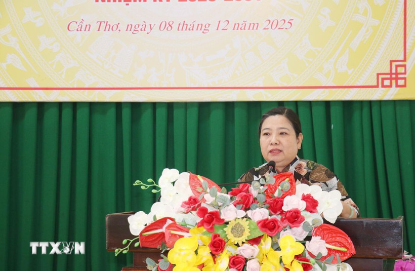 Bà Hồ Thị Cẩm Đào, Phó Bí thư Thành ủy, Chủ tịch Ủy ban Mặt trận Tổ quốc Việt Nam thành phố Cần Thơ, phát biểu. (Ảnh: Ngọc Thiện/TTXVN) 