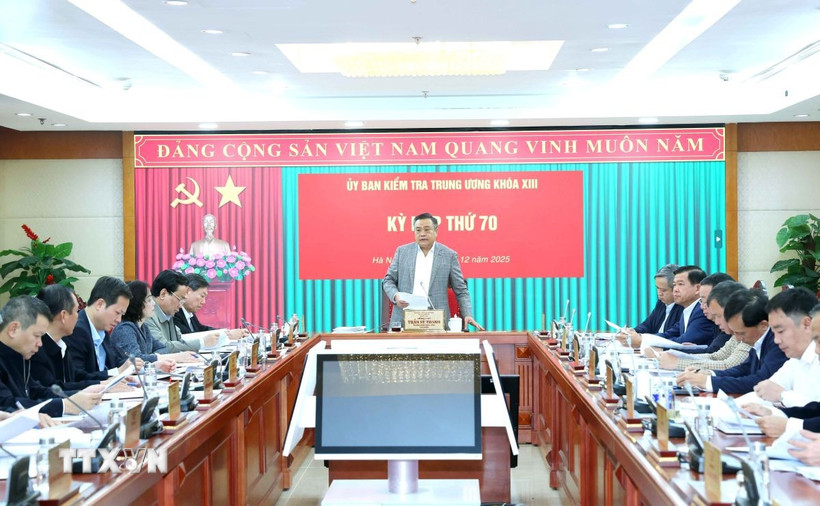 Đồng chí Trần Sỹ Thanh, Ủy viên Trung ương Đảng, Chủ nhiệm Ủy ban Kiểm tra Trung ương chủ trì Kỳ họp. (Ảnh: Phương Hoa/TTXVN)