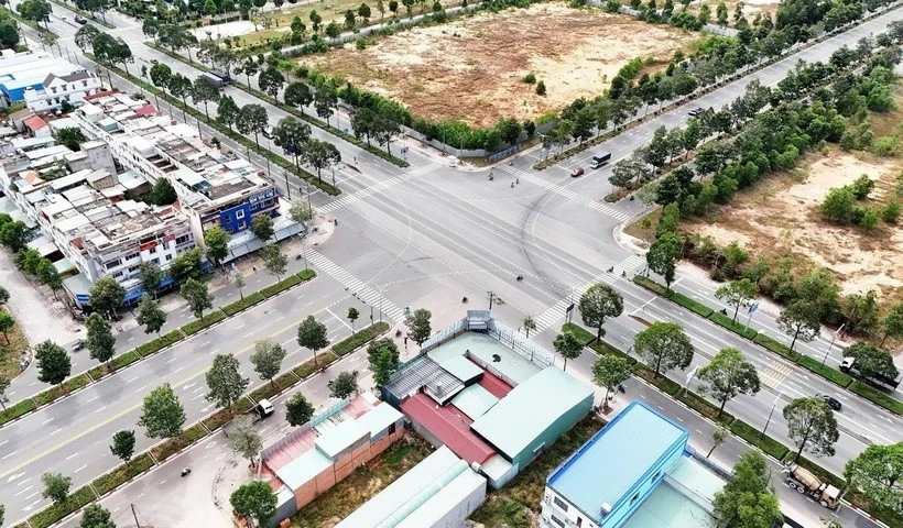 Điểm giao đường Vành đai 4 Thành phố Hồ Chí Minh với đường Mỹ Phước-Tân Vạn. (Ảnh: Hồng Đạt/TTXVN)