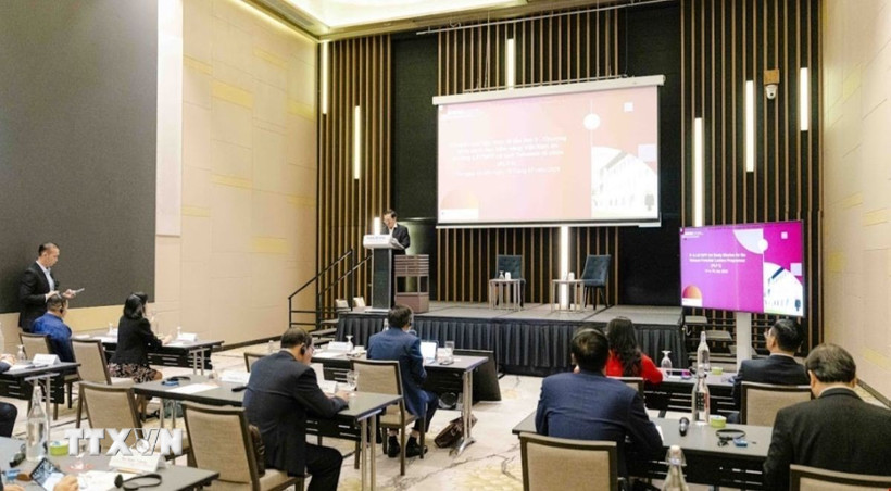 Quang cảnh lớp nghiên cứu. (Ảnh: TTXVN phát)