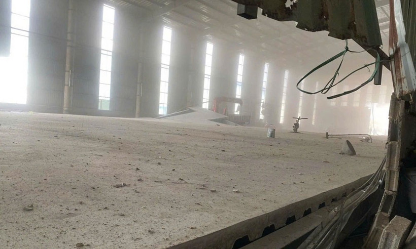 Hiện trường vụ sập sàn khiến ba người chết.