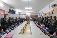 Các đối tượng bị bắt giữ tại Cơ quan Công an Thành phố Hồ Chí Minh (Ảnh do Công anThành phố Hồ Chí Minh cung cấp).