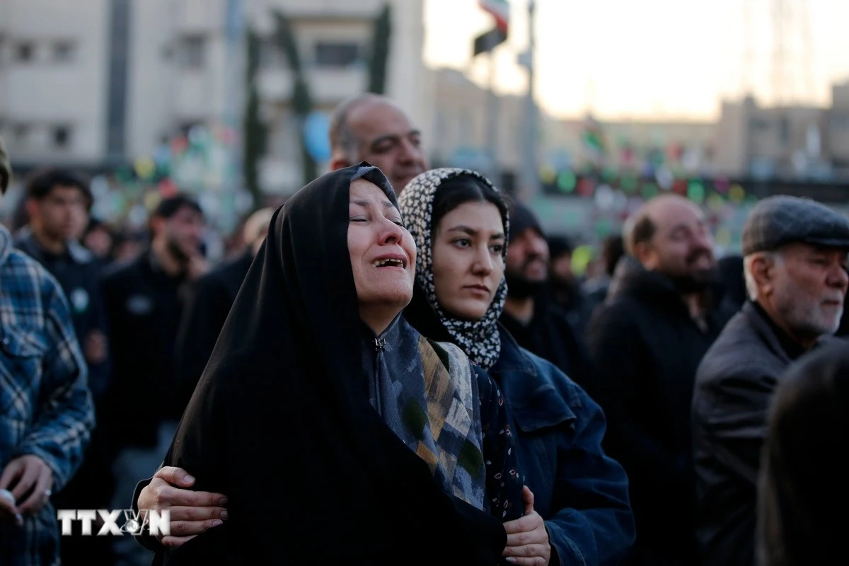 Iran hoãn tổ chức lễ quốc tang Đại giáo chủ Ali Khamenei, lý do chưa rõ