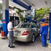 Một điểm bán xăng của Petrolimex tại Hà Nội. (Ảnh: Vietnam+)