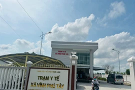 Duy trì các Trạm Y tế xã, phường, thị trấn và các Phòng khám đa khoa khu vực. (Ảnh: T.G/Vietnam+)