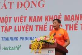 Thứ trưởng Bộ Y tế Đỗ Xuân Tuyên phát biểu tại lễ phát động. (Ảnh: PV/Vietnam+)