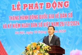 Thứ trưởng Bộ Y tế Trần Văn Thuấn phát biểu tại buổi lễ. (Ảnh: PV/Vietnam+)