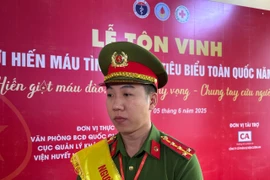 Đại úy Đoàn Việt Hưng, Công an xã Bình Lộc, Công an tỉnh Khánh Hòa đã 55 lần hiến máu tình nguyện. (Ảnh: T.G/Vietnam+)